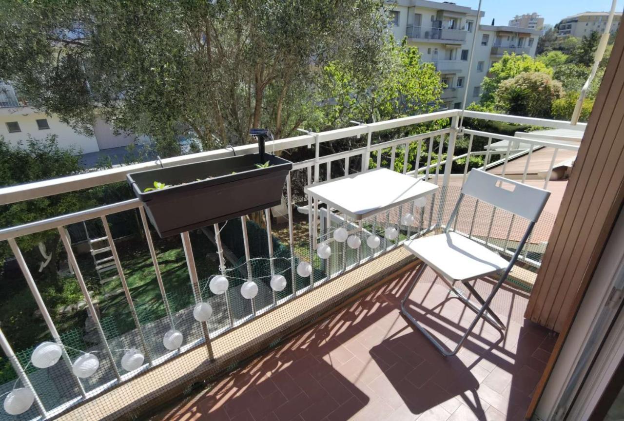2p 50m2 With Ac & Free Parking & 2 Balconies Antibes